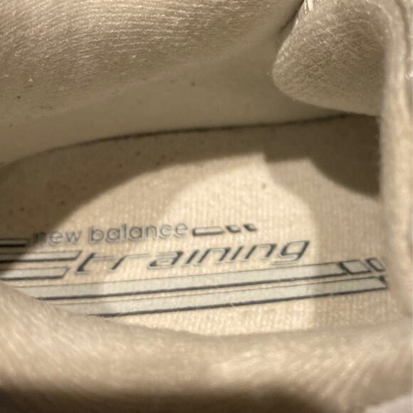 Women's Sz 8 1/2 New Balance training shoes - Picture 5 of 7